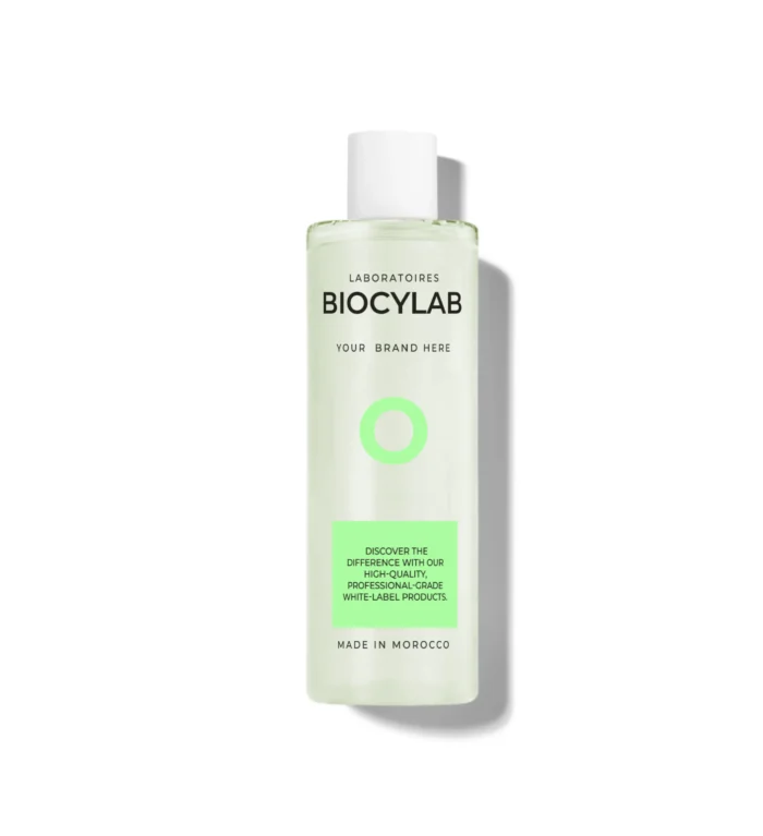 Laboratoire Biocylab en pleine production, garantissant des produits cosmétiques haut de gamme.
